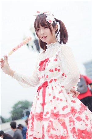 公子墨上香